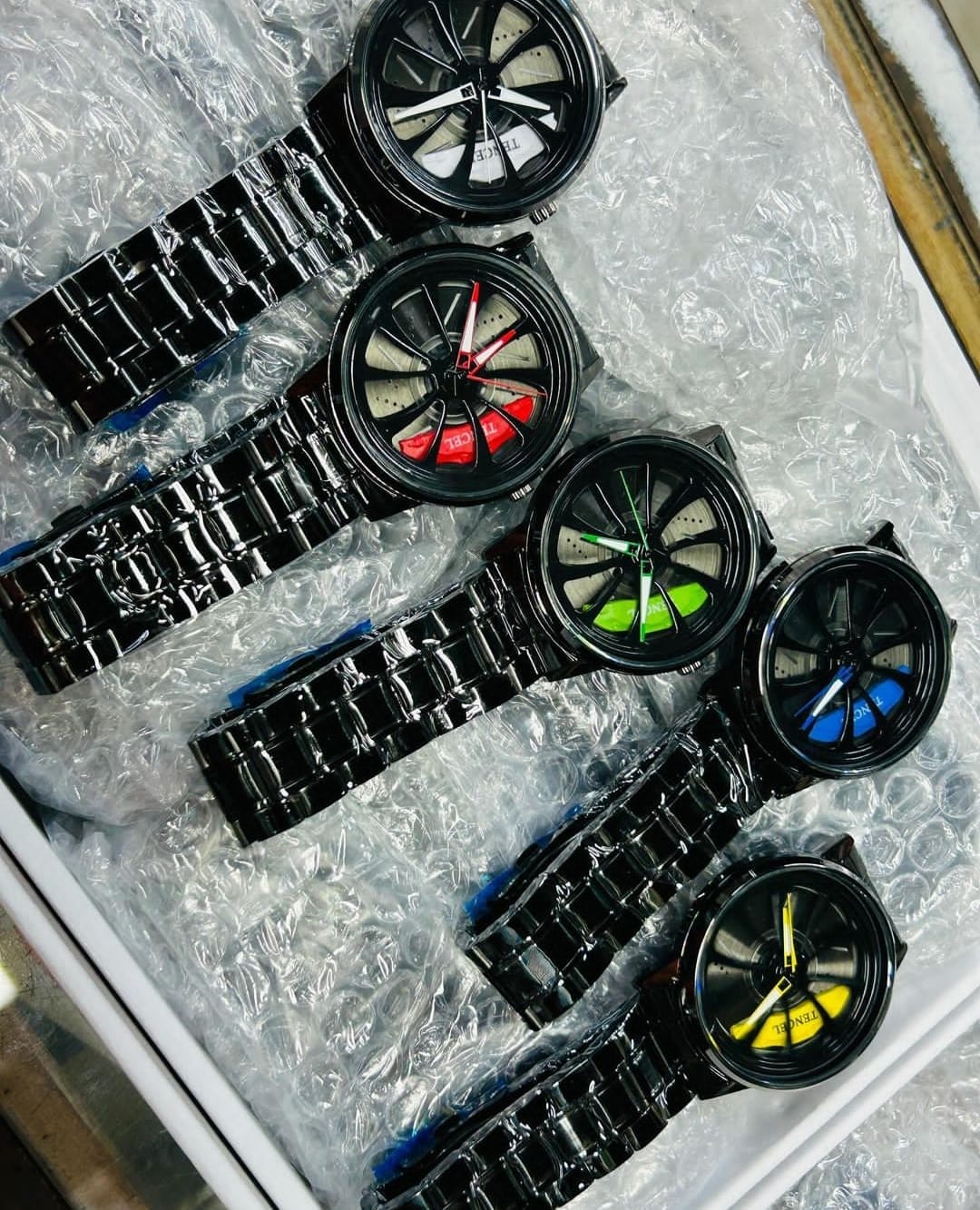 Stereoscopic Car Wheel Watch